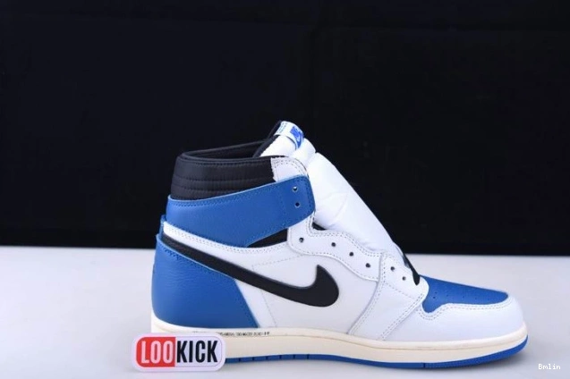 Boostmaster lin Travis 1 DH3227-105 White and Scott Jordan Blue Air 0803